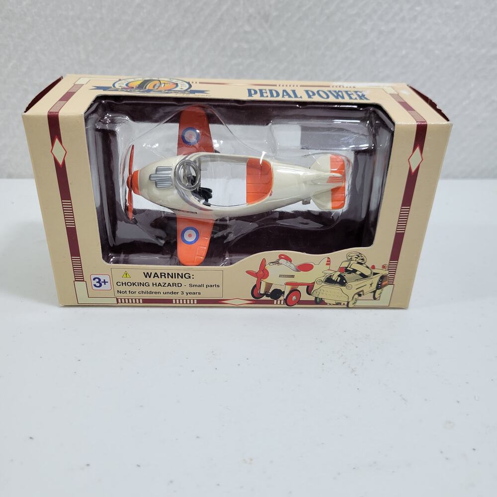 Pedal Power Die Cast Metal 1:10 Scale Airplane 101924-2M3